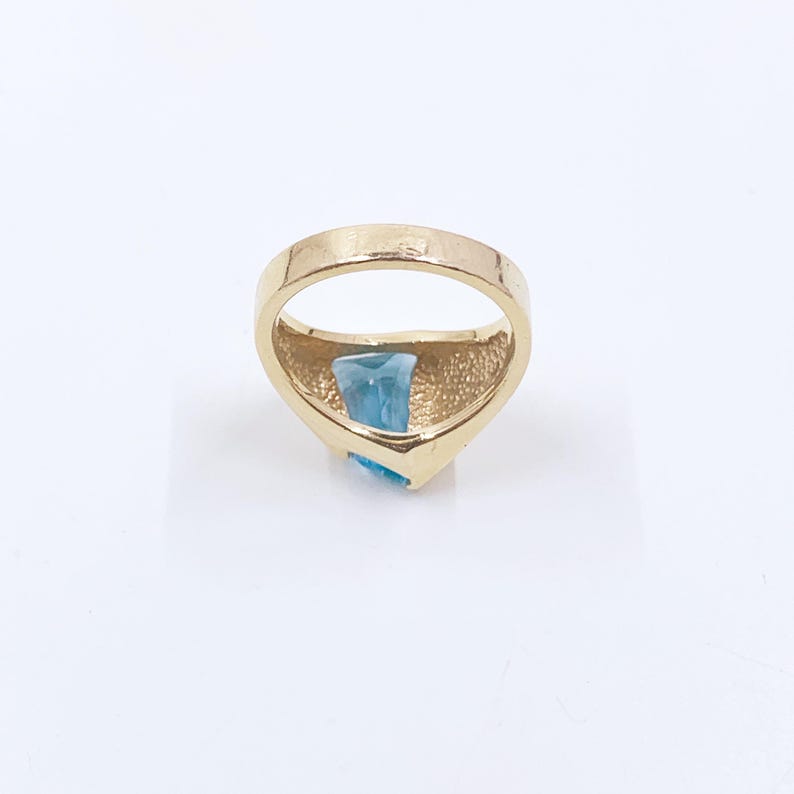 Estate 14k Gold Blue Topaz Ring, Size 6.75 Ring