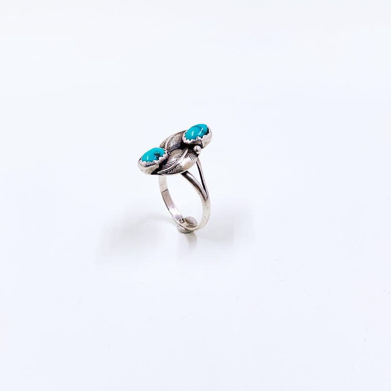Vintage Sterling Turquoise Leaf Ring, Size 4 3/4 Ring