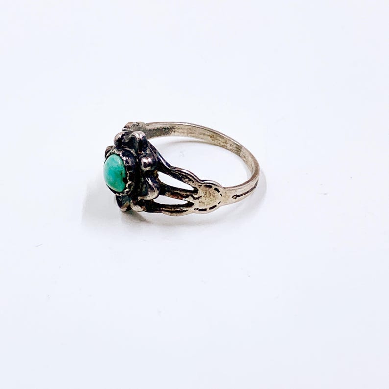 Vintage Sterling Southwest Starburst Turquoise Ring, Size 4 1/2 Ring