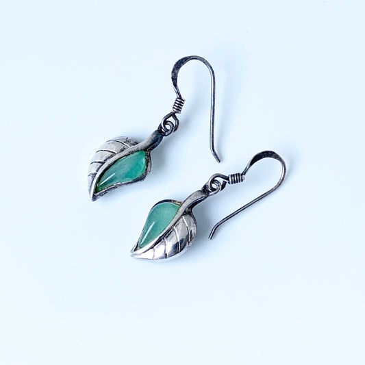 Vintage Silver Leaf Earrings | Green Stone Leaf Earrings