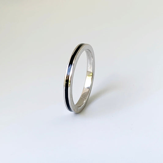 White Gold Hidalgo Black Enamel Ring | Hidalgo Stackable 18k Guard Ring| Size 5 1/4 Ring