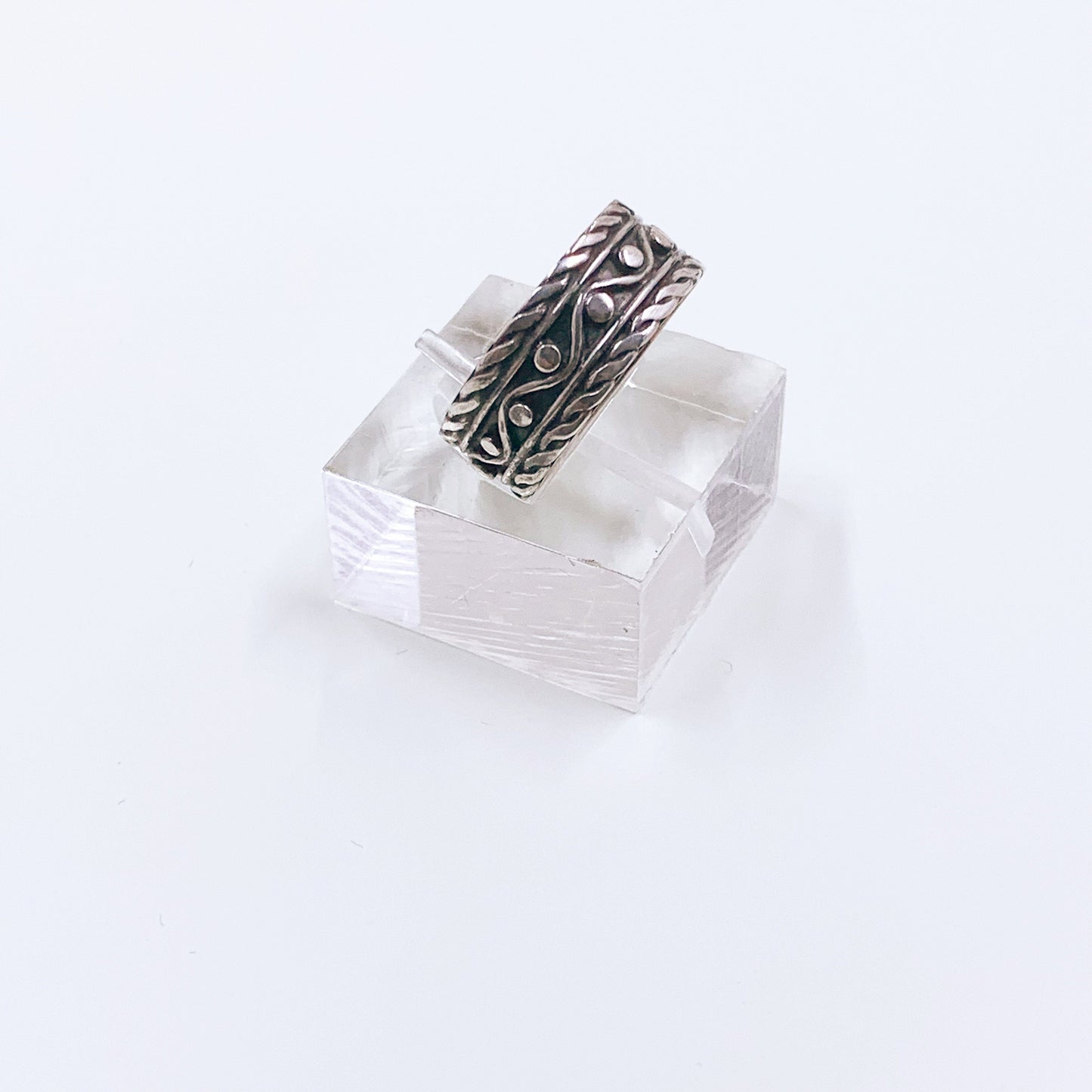 Vintage Silver Wave Band | Twisted Wire Design Ring | Size 8