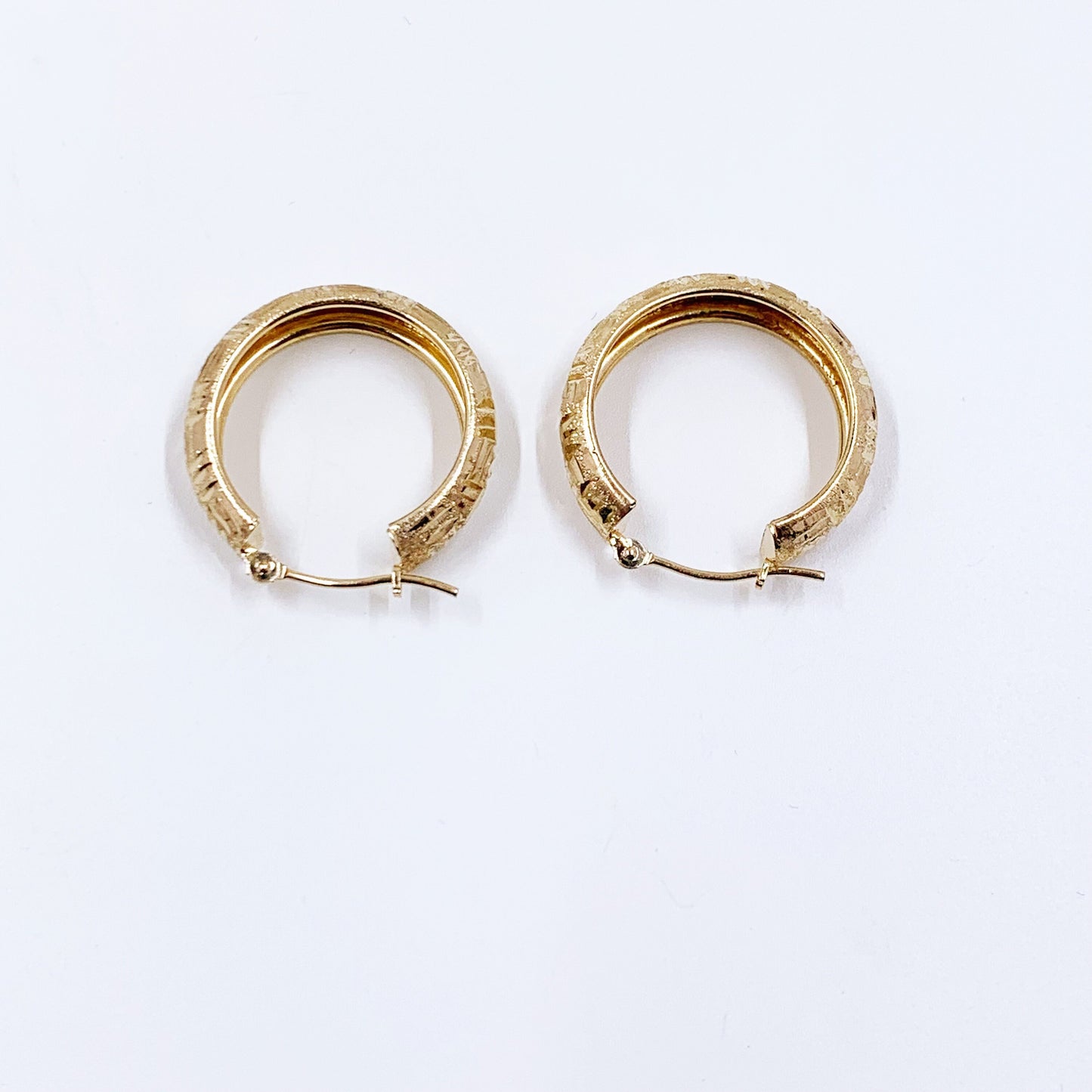 Vintage 10k Textured Gold Hoop Earrings | Small 10K Gold Hoops