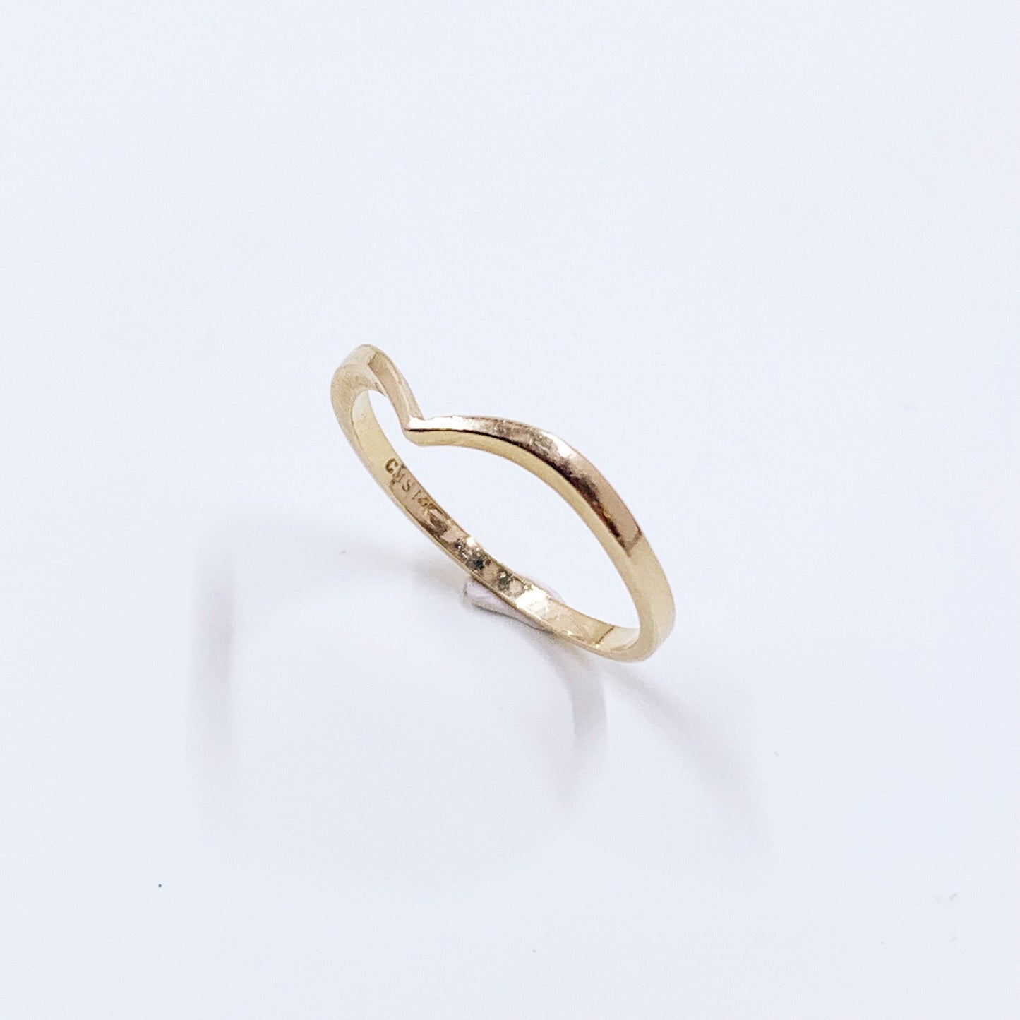 Estate 14k Gold Chevron Ring | 14k Gold Stacking Ring | Size 7 Ring