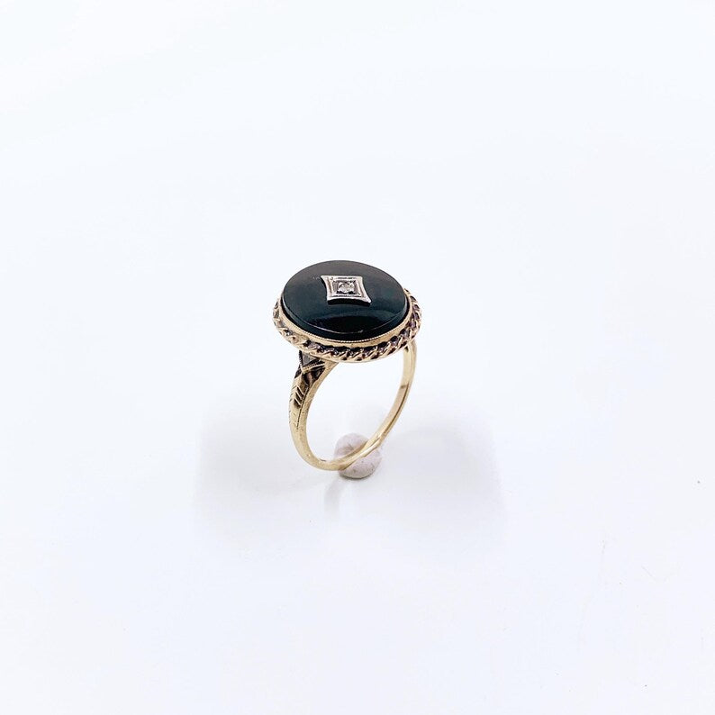 Vintage 10K Tru-Art Onyx and Diamond Ring, Size 5.75 Ring