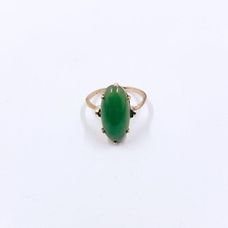 Estate 10K Jade Navette Ring, Size 5 1/4 Ring
