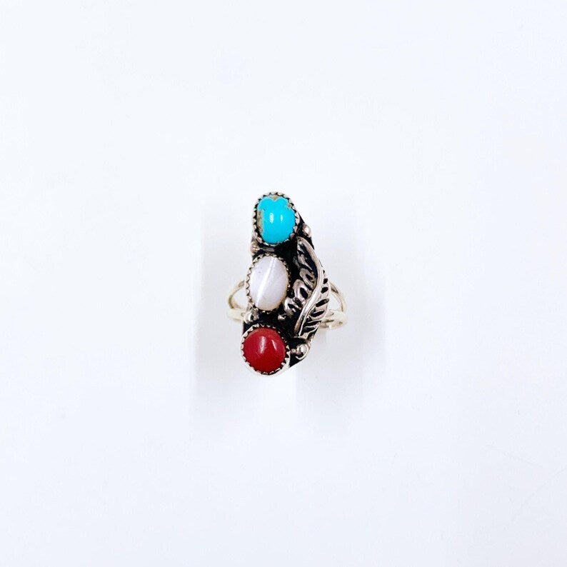 Vintage Sterling Southwest Leaf Three Stone Ring, Turquoise Coral and Mother of Pearl Ring, Size 6 Ring