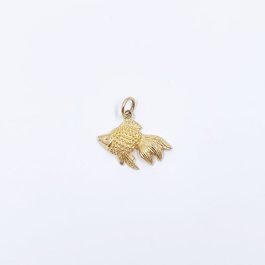 Estate 14k Gold Textured Fish Charm