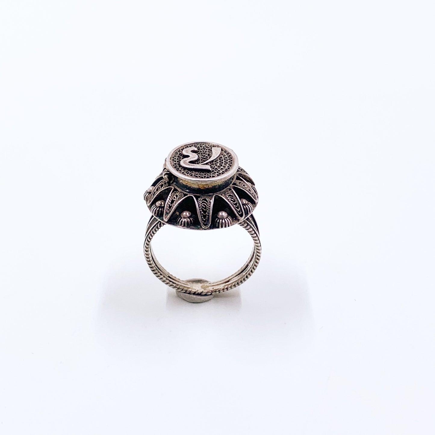 Vintage 800 Silver Filigree Poison Ring | Silver Filigree Locket Ring | Size 5 3/4