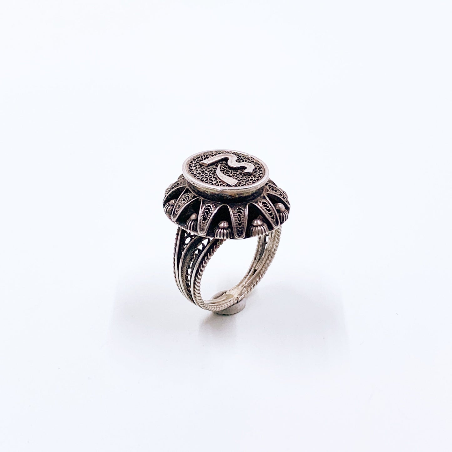 Vintage 800 Silver Filigree Poison Ring | Silver Filigree Locket Ring | Size 5 3/4