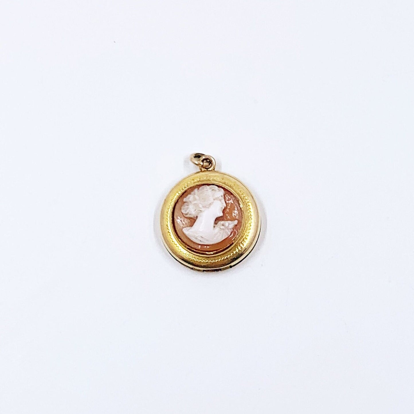 Vintage La Mode Gold Filled Cameo Locket