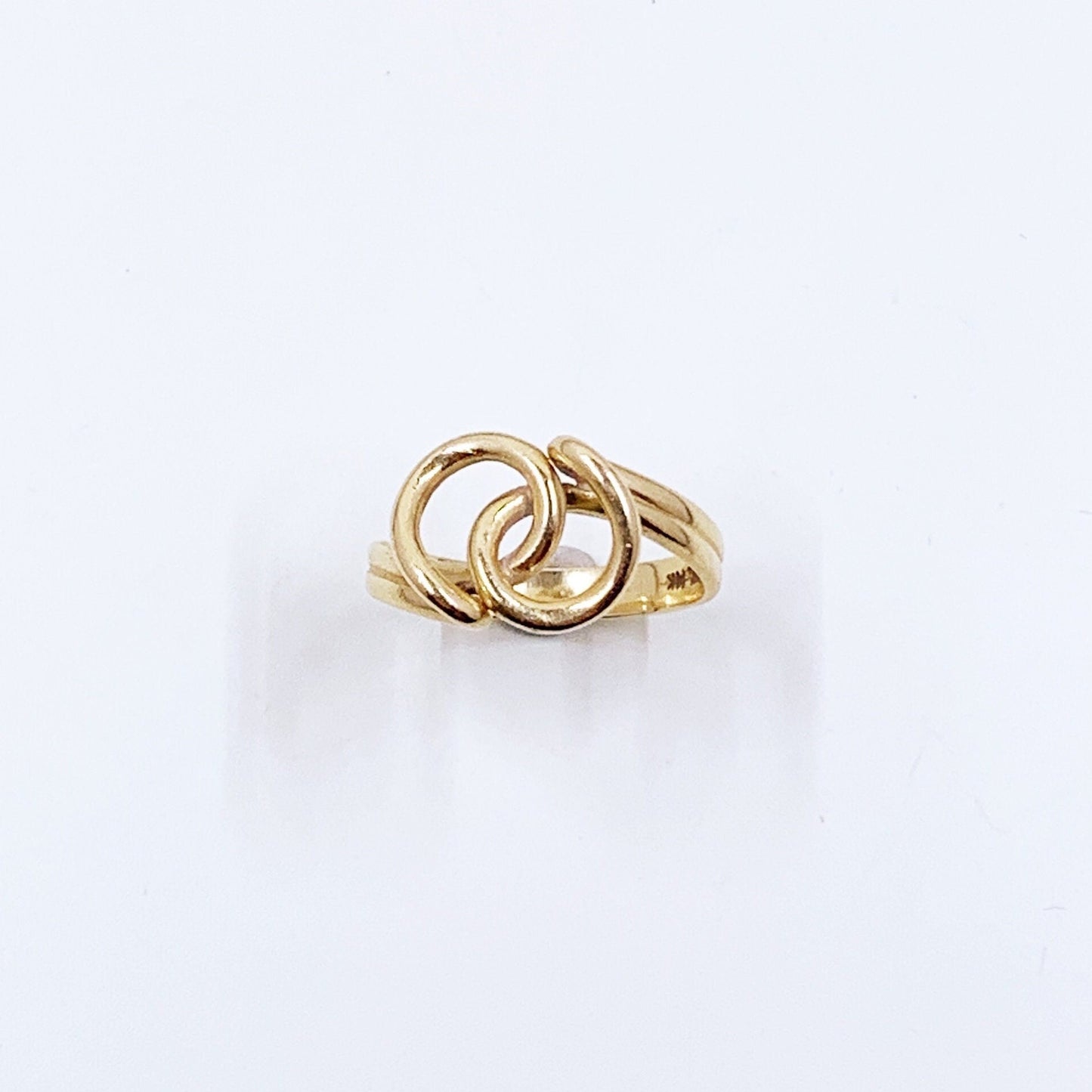 Estate 14K Gold Abstract Loop Ring | Size 7.5 Ring