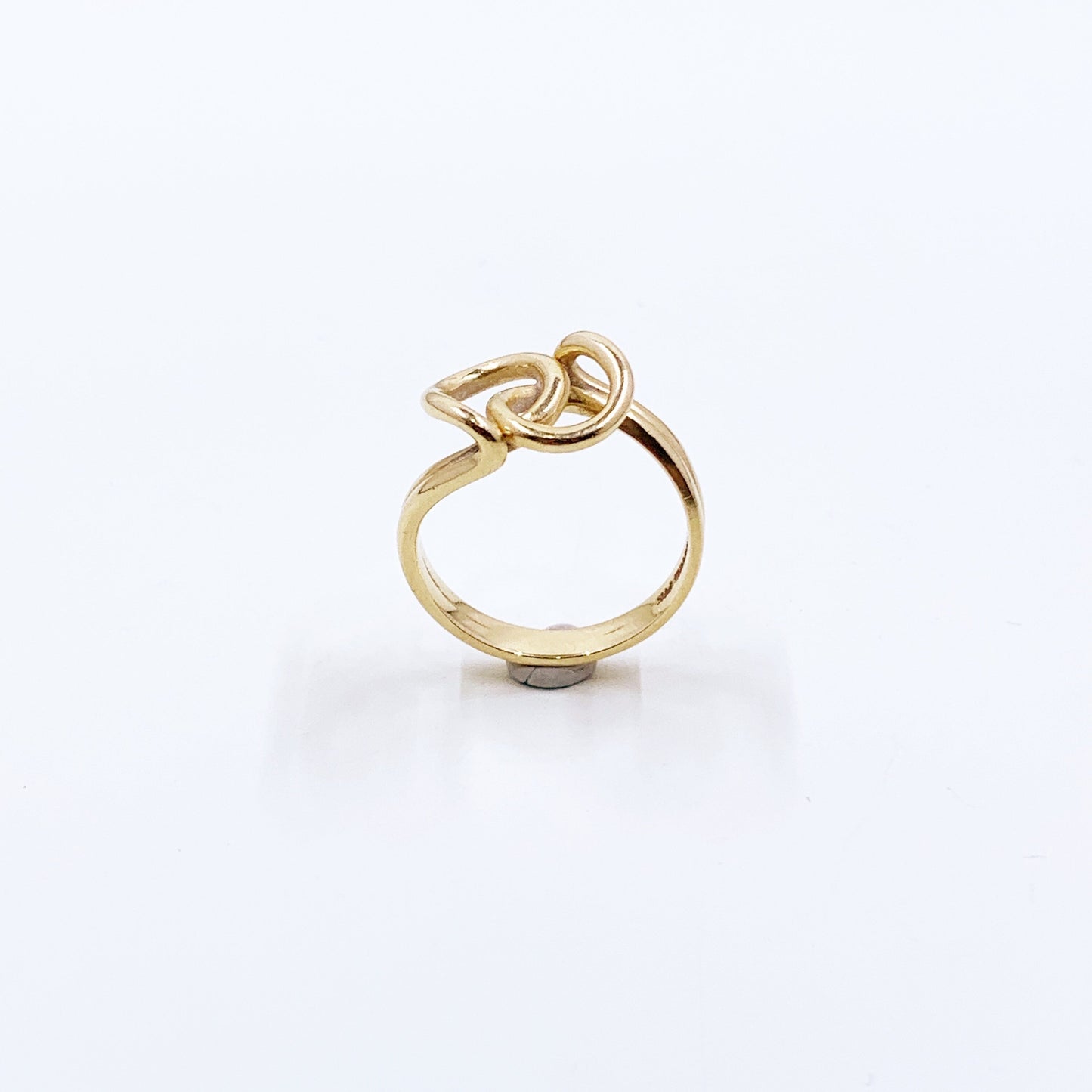 Estate 14K Gold Abstract Loop Ring | Size 7.5 Ring