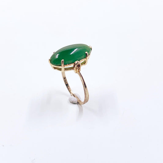 Estate 10K Jade Navette Ring, Size 5 1/4 Ring