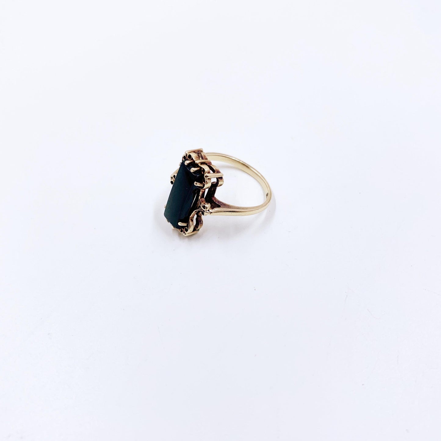 Vintage 10K Onyx Rectangle Ring | Size 6.5 Ring