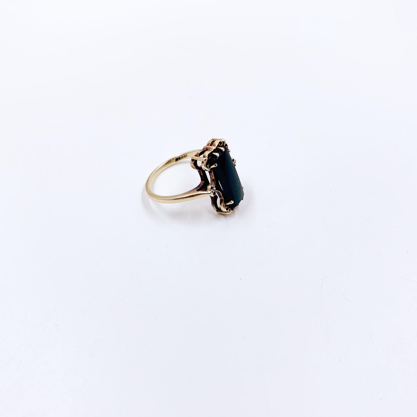 Vintage 10K Onyx Rectangle Ring | Size 6.5 Ring