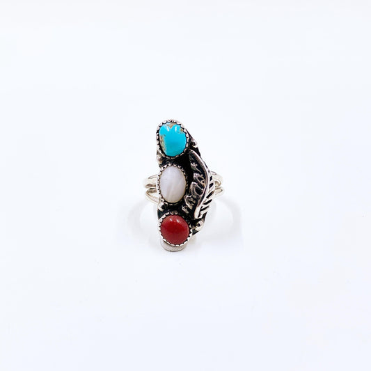 Vintage Sterling Southwest Leaf Three Stone Ring, Turquoise Coral and Mother of Pearl Ring, Size 6 Ring