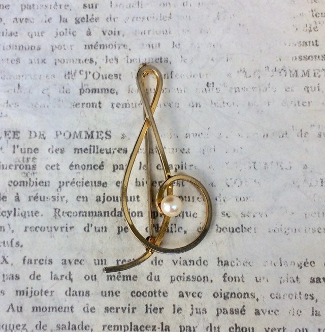 Vintage Treble Clef Brooch | Gold Filled | Music Note Jewelry