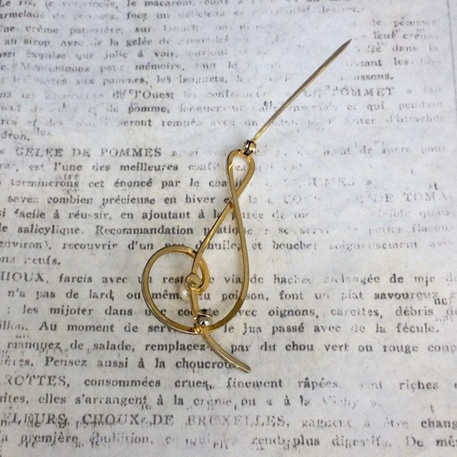 Vintage Treble Clef Brooch | Gold Filled | Music Note Jewelry