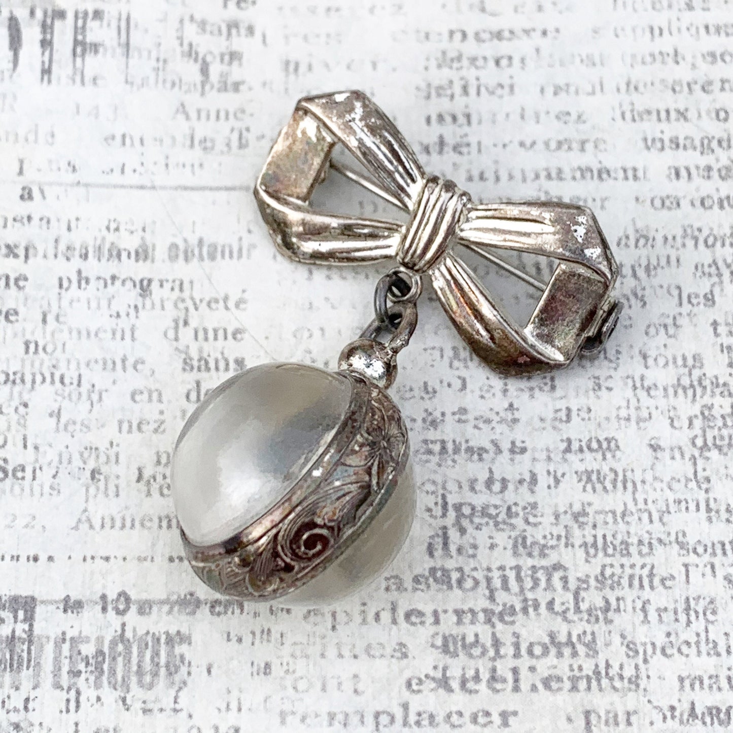 Vintage Silver Bow Lapel Pin with Bubble Ball Locket | Double Sided Photo Locket