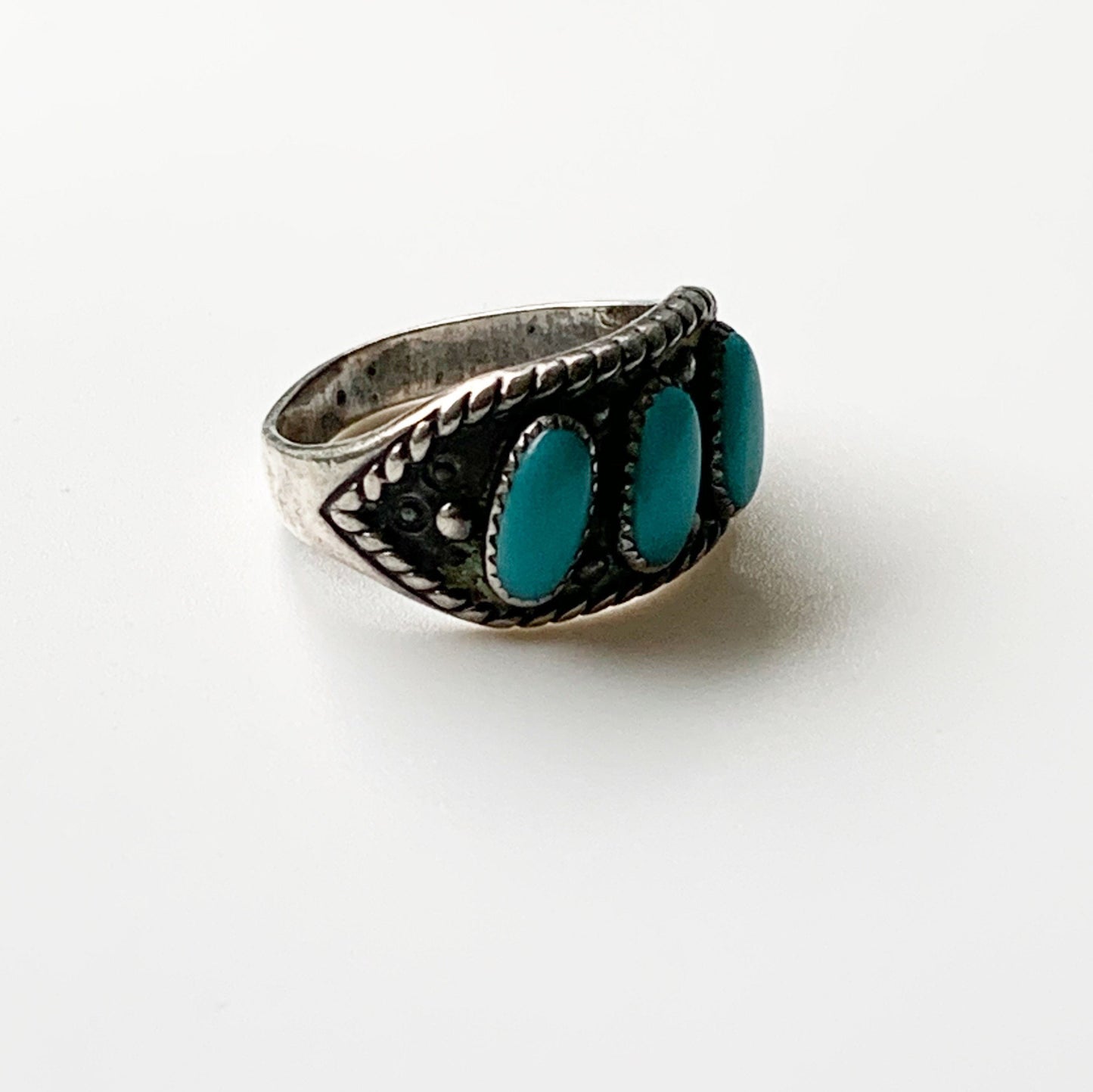 Vintage Turquoise Three Stone Ring | Bell Trading Post Ring | Size 6