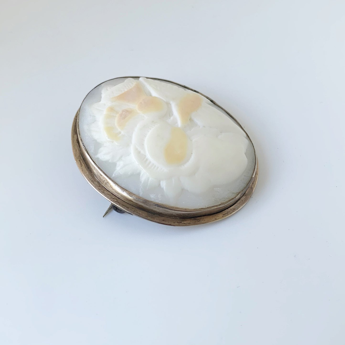 Antique Gold Cameo Brooch | Dove and Thistle | Shell Cameo Brooch
