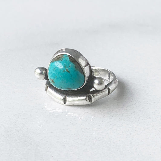 Vintage Silver Turquoise Ring | Southwest Turquoise Chiseled Ring | Size 7.5 Ring