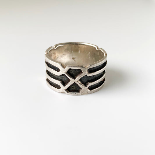 Vintage Silver Geometric Wide Band | Cutout Shadow Box Ring | Size 7 Ring