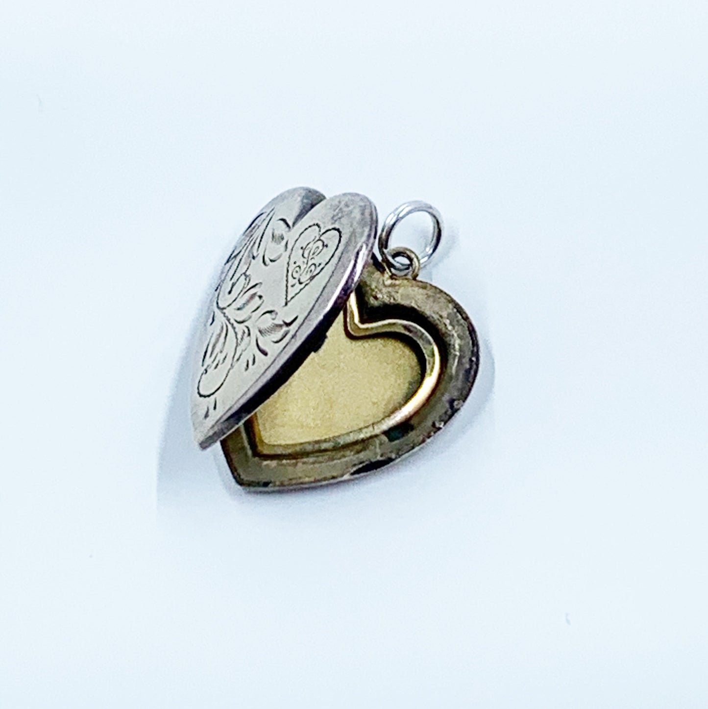 Vintage Gold Heart Floral Locket | Engraved Flower Heart Locket