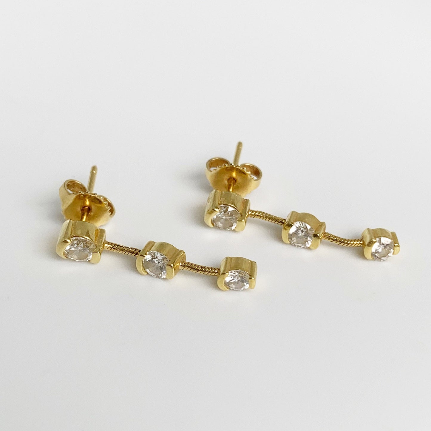 Vintage Gold Diamond Drop Earrings | 18K Gold Cable Chain Earrings | 3 Stone Diamond Dangle | 1.01 Carat Total