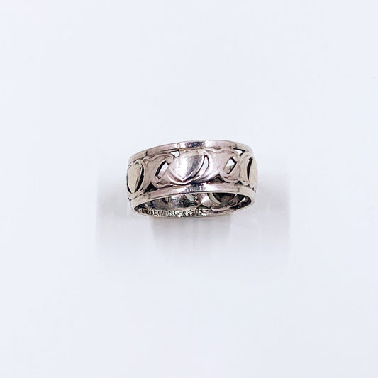 Vintage Heart Ring | Sterling Silver Band | Size 8 Ring