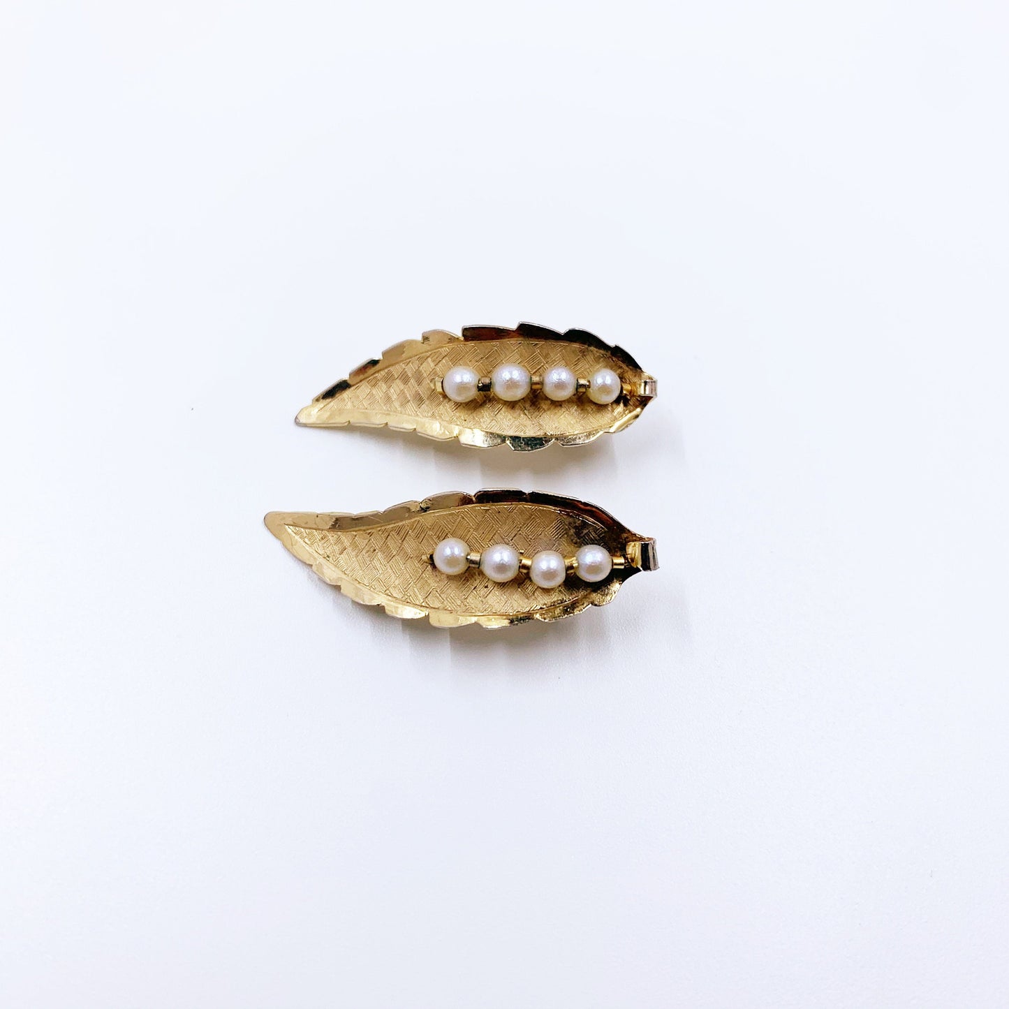 Vintage Gold Leaf and Pearl Earrings | Gold Filled Clip On | Imperial Pearl Syndicate Earrings