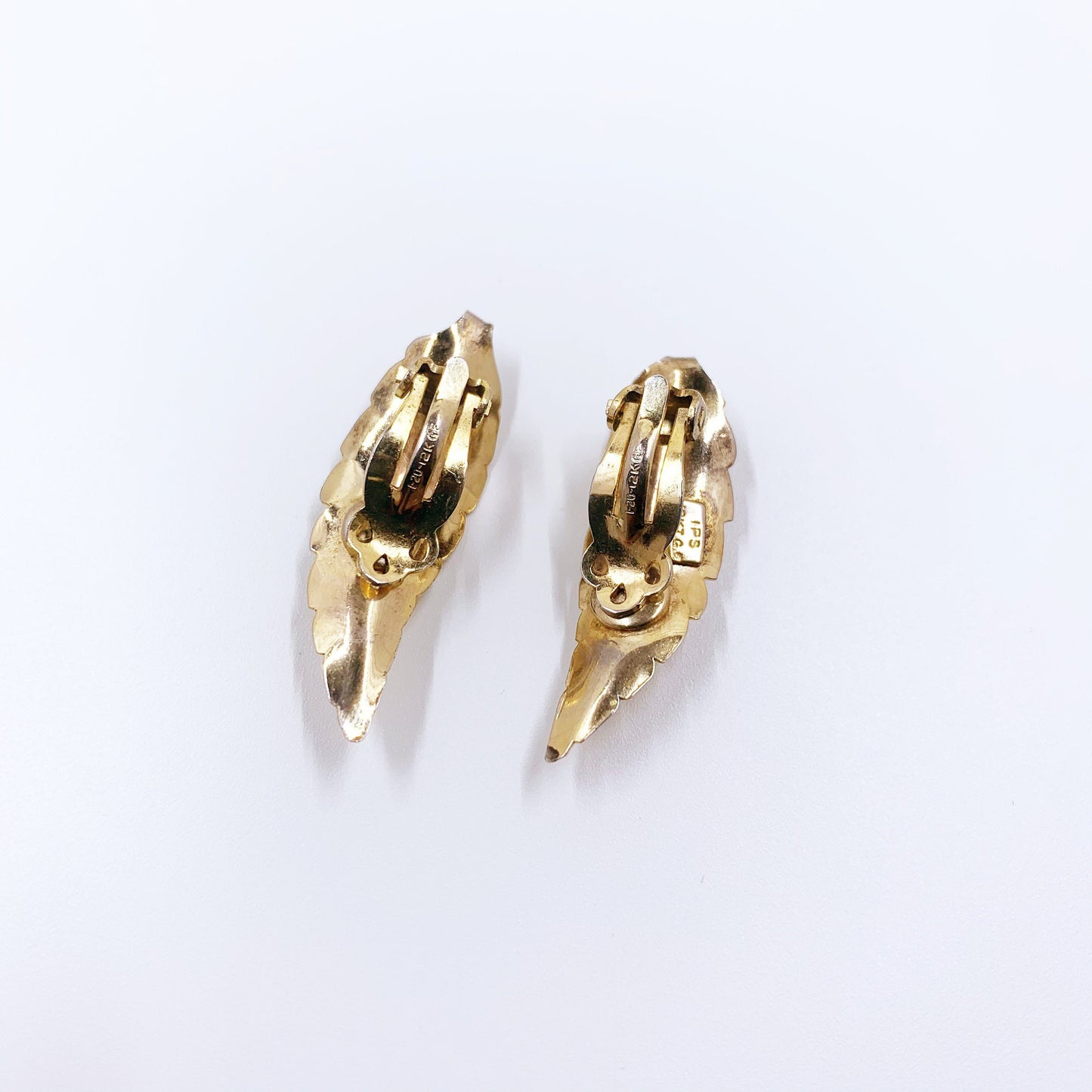 Vintage Gold Leaf and Pearl Earrings | Gold Filled Clip On | Imperial Pearl Syndicate Earrings