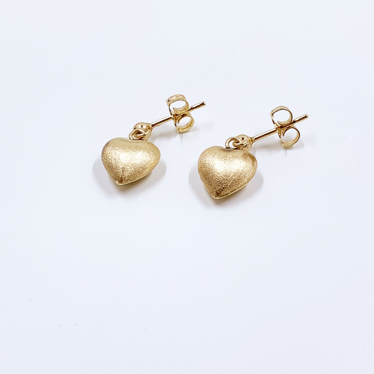 Vintage Gold Heart Drop Earrings | Classic Heart Earrings | Dainty 14K Heart Earrings