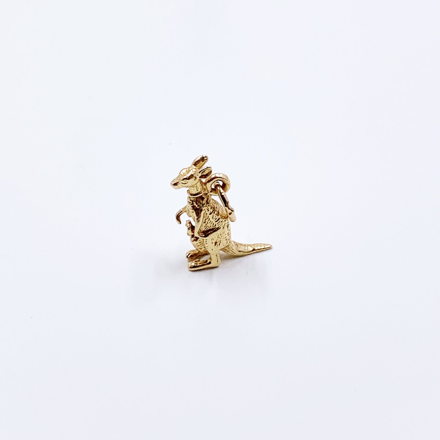 Vintage 14k Gold Kangaroo and Joey Charm | 3D Kangaroo Charm | 14K Gold Kangaroo Charm