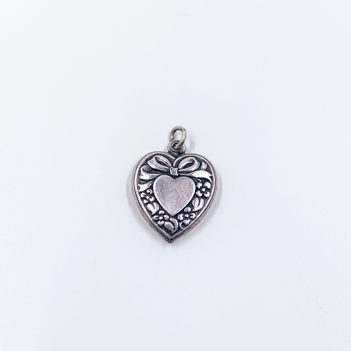 Vintage Silver Puffy Floral Heart Charm | Vintage Sweetheart Charm