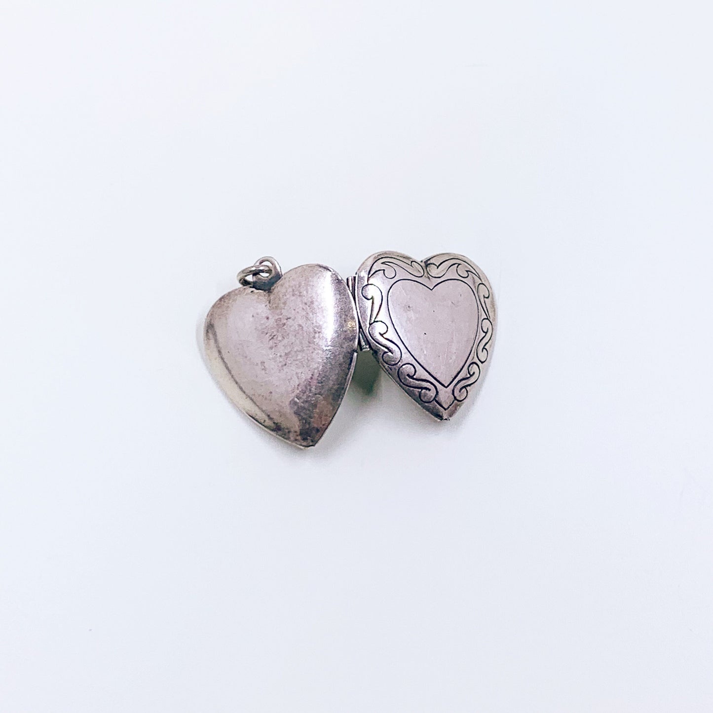 Vintage Silver Heart Scrolled Locket | Vintage Engraved Scroll Heart Locket