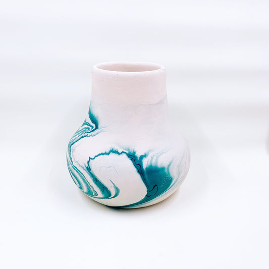 Vintage Nemadji Clay Swirl Pottery Vase | Vintage Unglazed Swirled Vase | 5 inch Tall Nemadji Vase