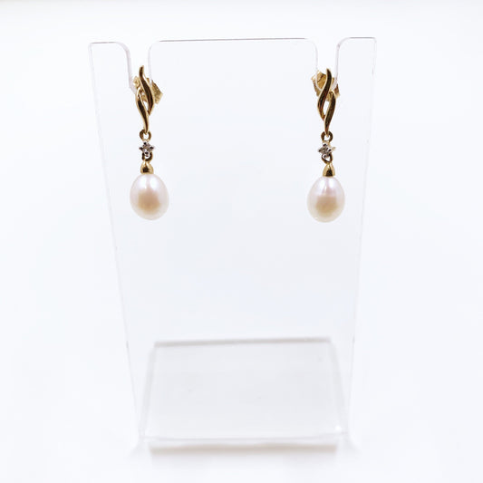 Vintage 10k Gold Pearl Dangle Earrings | Classic Pearl Earrings | 10K Pearl Earrings