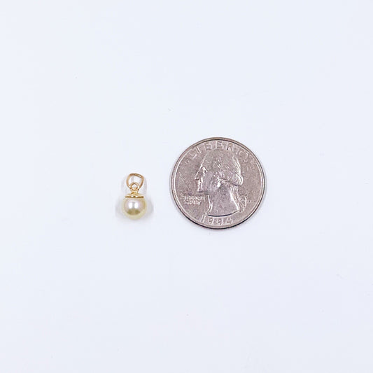 Vintage 14k Gold Pearl Drop Charm | Classic Pearl Drop Pendant