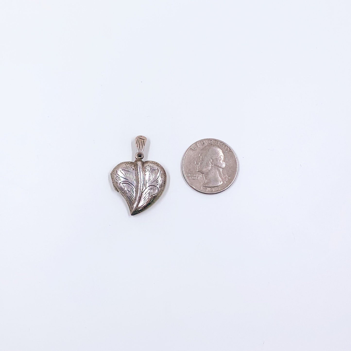 Vintage Silver Engraved Leaf Locket | Silver Leaf Locket