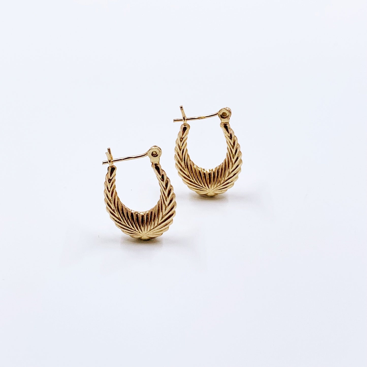 Estate 14k Textured Gold Hoop Earrings | Small 14K Gold Hoops