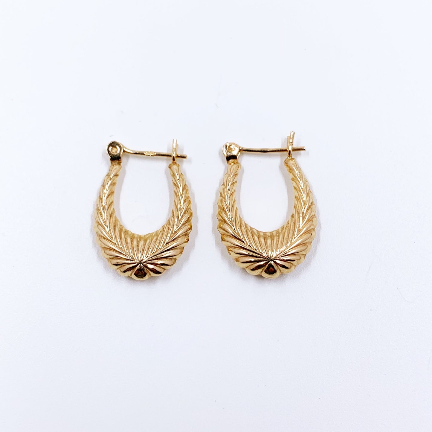 Estate 14k Textured Gold Hoop Earrings | Small 14K Gold Hoops